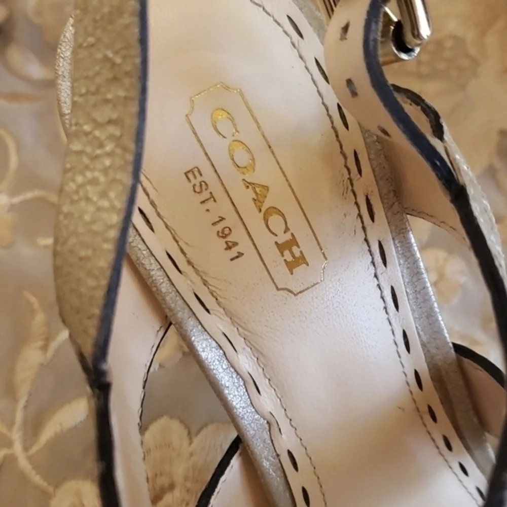COACH‎ Kareena Light Gold  Size 6B High Heels